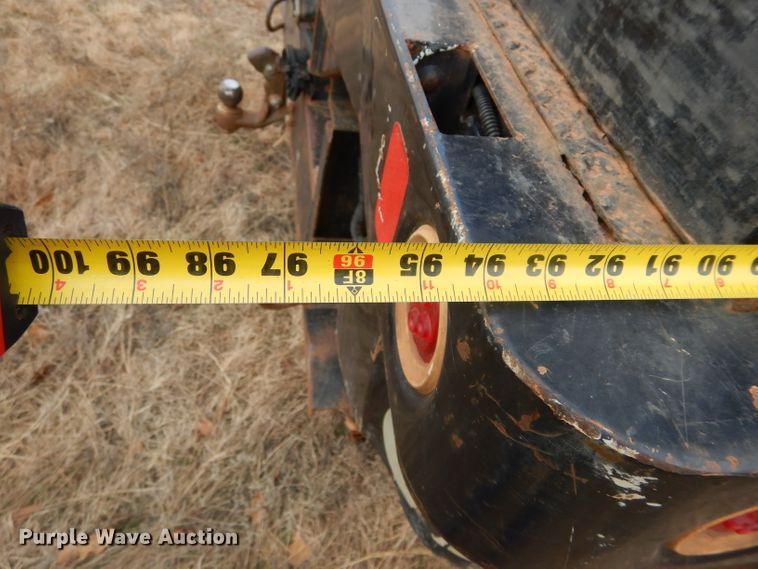 image for item GF9919 2012 Ford F350 Super Duty Crew Cab flatbed pickup truck