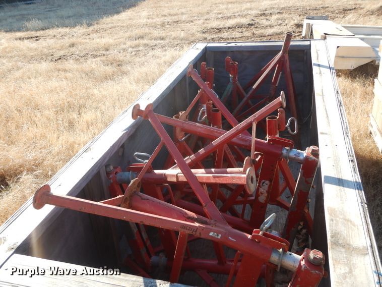 image for item GF9947 Approximately 23 jack stands