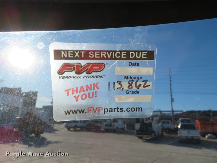 image for item GI9028 2005 International 4200 flatbed truck