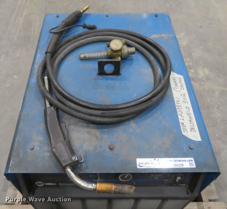 image for item GI9029 Miller Deltaweld 302 mig welder