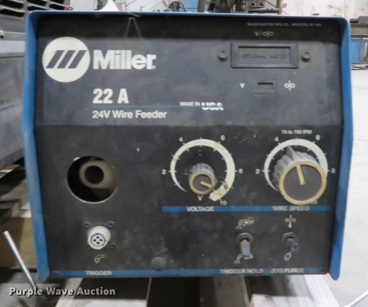image for item GI9029 Miller Deltaweld 302 mig welder