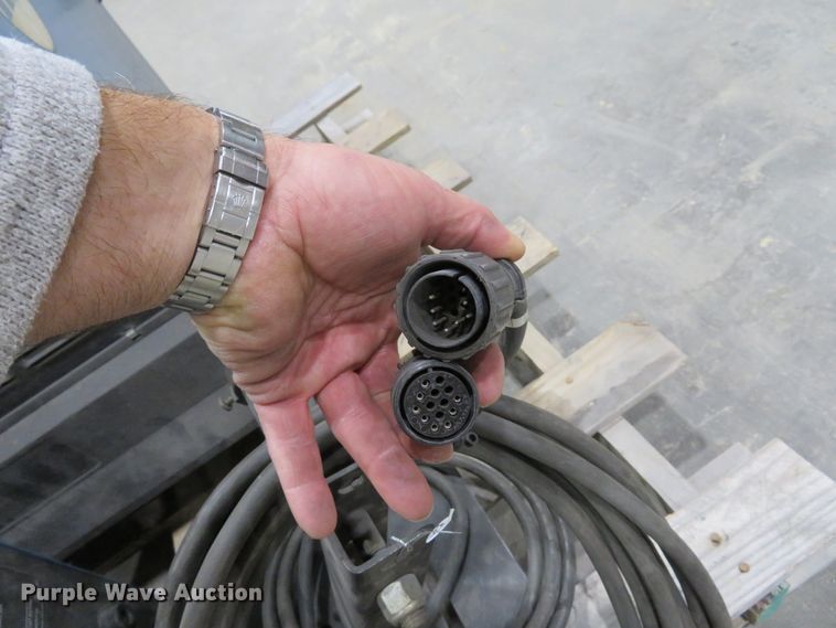 image for item GI9029 Miller Deltaweld 302 mig welder