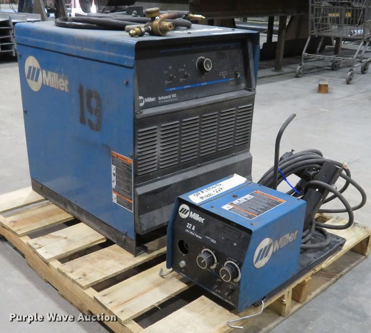image for item GI9030 Miller Deltaweld 302 mig welder