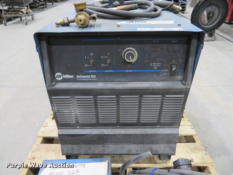 image for item GI9030 Miller Deltaweld 302 mig welder