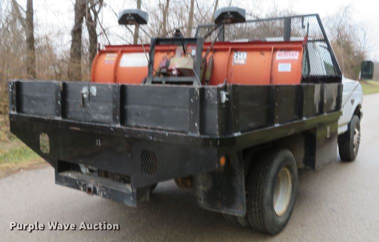 image for item GI9031 1997 Ford F350 XL flatbed pickup truck