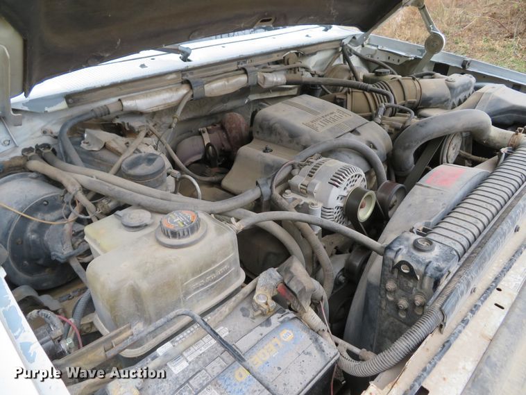 image for item GI9031 1997 Ford F350 XL flatbed pickup truck