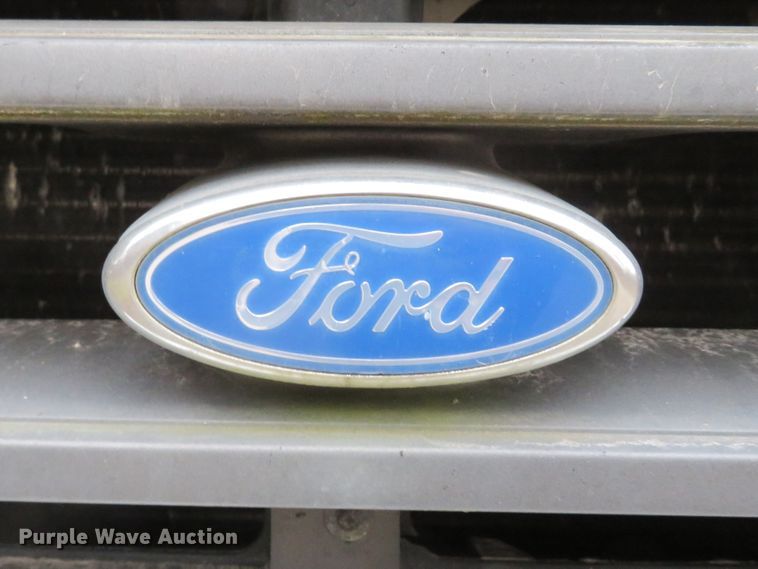 image for item GI9031 1997 Ford F350 XL flatbed pickup truck