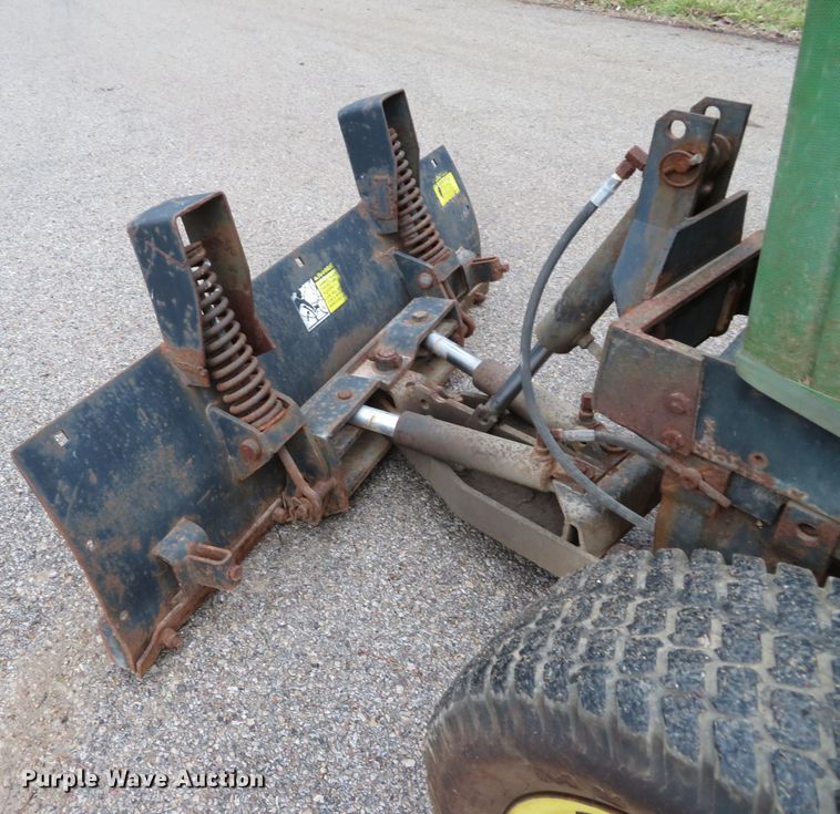 image for item GI9032 1993 John Deere 955 HFWD tractor