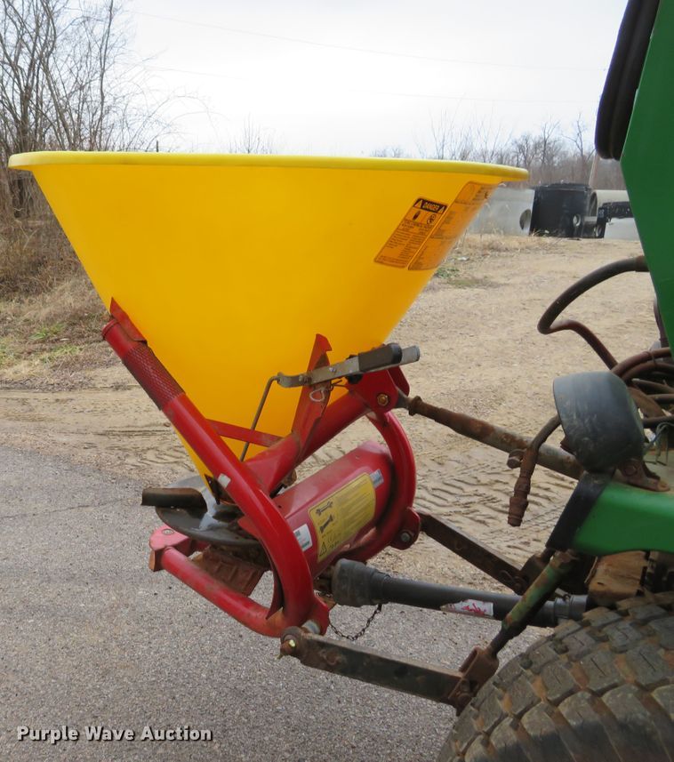 image for item GI9032 1993 John Deere 955 HFWD tractor