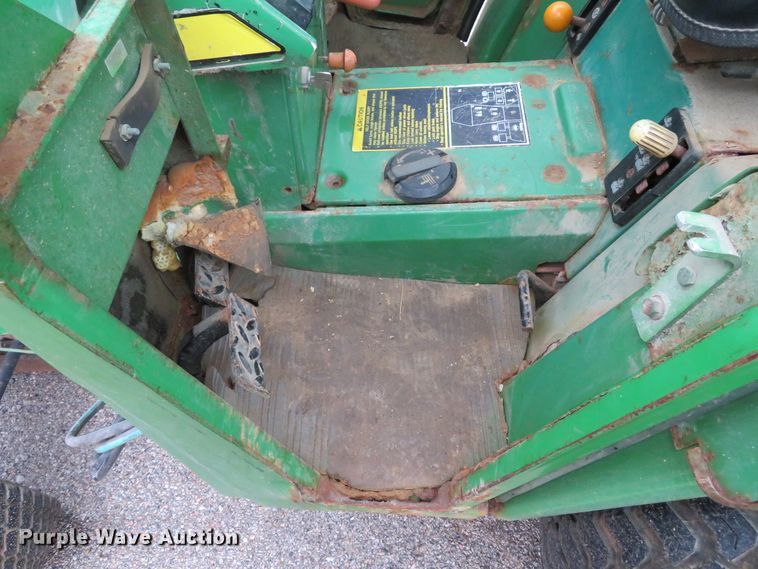 image for item GI9032 1993 John Deere 955 HFWD tractor