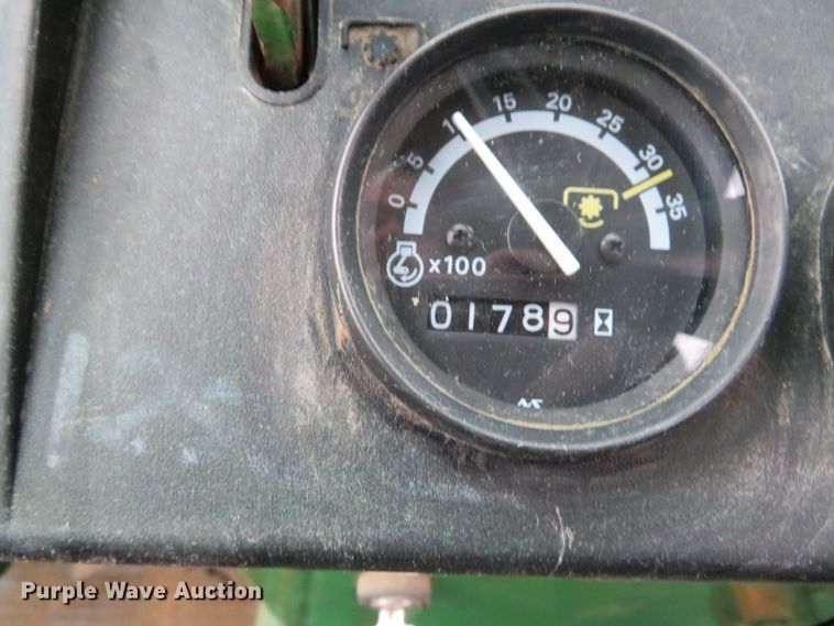 image for item GI9032 1993 John Deere 955 HFWD tractor