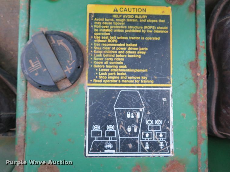 image for item GI9032 1993 John Deere 955 HFWD tractor