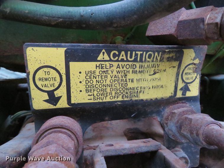 image for item GI9032 1993 John Deere 955 HFWD tractor