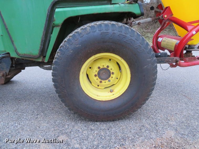 image for item GI9032 1993 John Deere 955 HFWD tractor