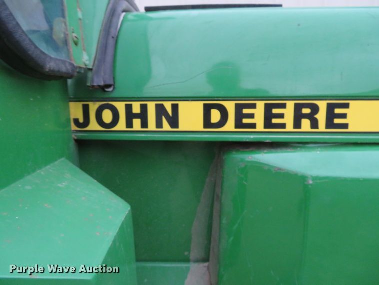 image for item GI9032 1993 John Deere 955 HFWD tractor