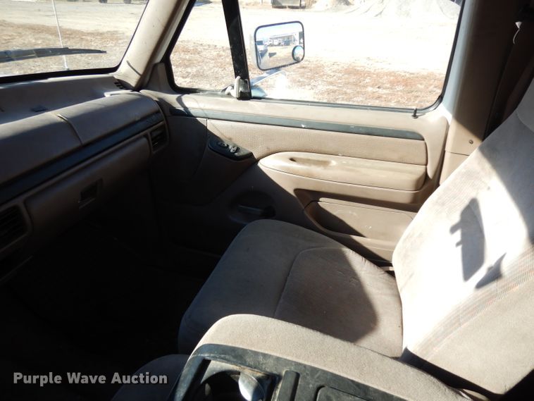 image for item GJ9085 1997 Ford F250 SuperCab pickup truck