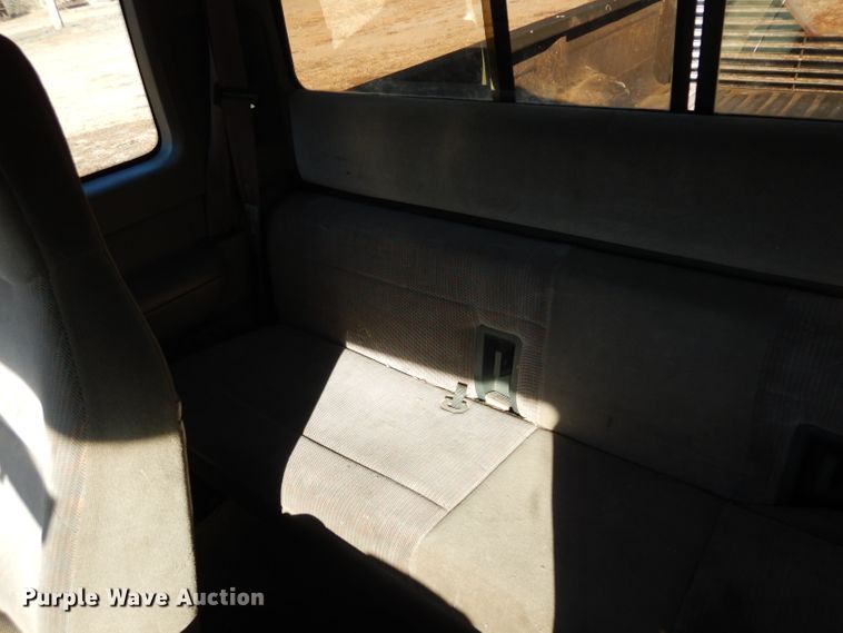 image for item GJ9085 1997 Ford F250 SuperCab pickup truck