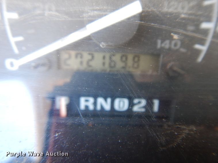 image for item GJ9085 1997 Ford F250 SuperCab pickup truck