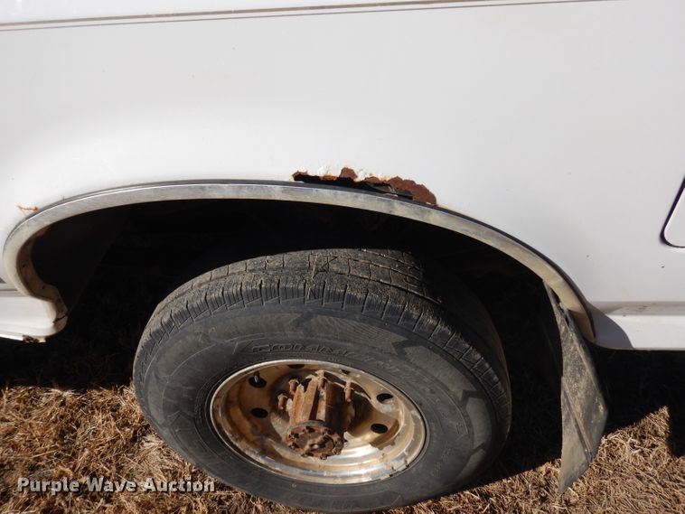 image for item GJ9085 1997 Ford F250 SuperCab pickup truck