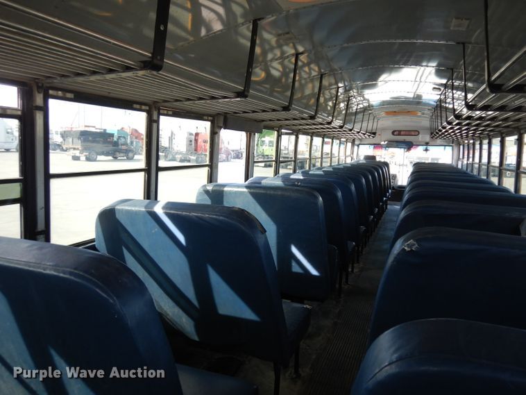 image for item GJ9154 1999 Thomas Built Saf-T-Liner ER school bus