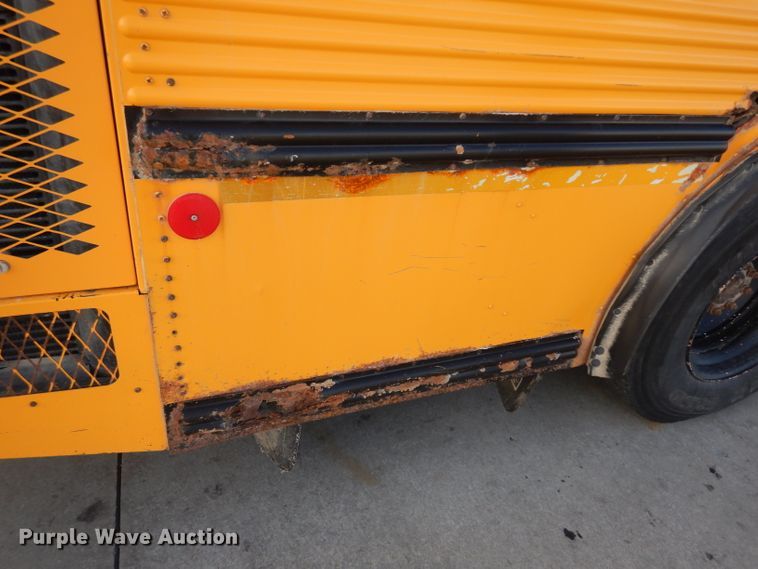 image for item GJ9154 1999 Thomas Built Saf-T-Liner ER school bus