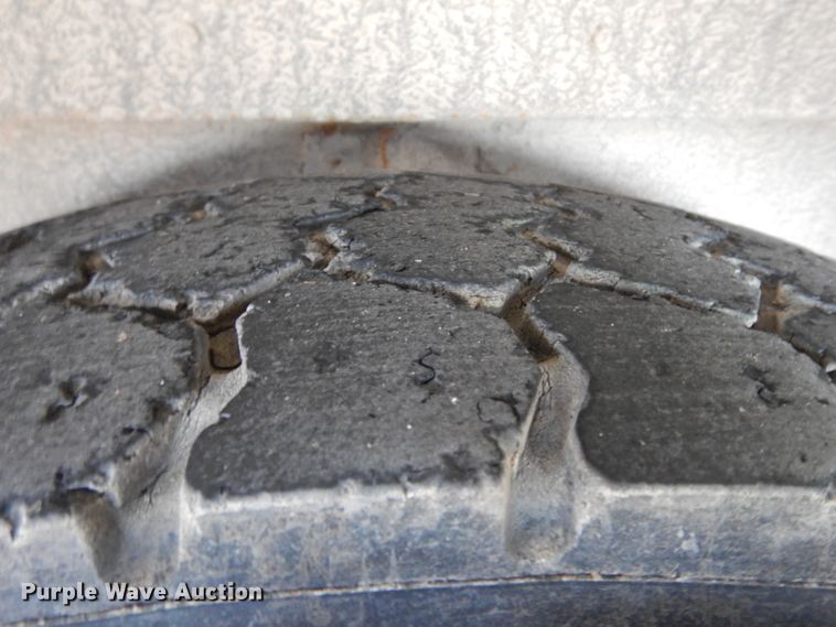 image for item GJ9154 1999 Thomas Built Saf-T-Liner ER school bus