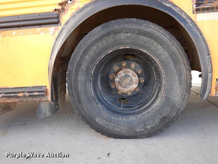 image for item GJ9154 1999 Thomas Built Saf-T-Liner ER school bus