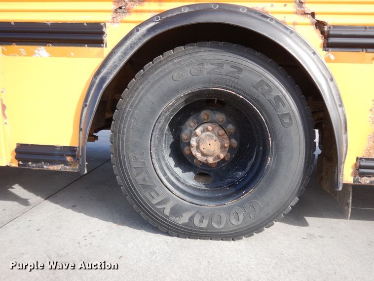 image for item GJ9154 1999 Thomas Built Saf-T-Liner ER school bus