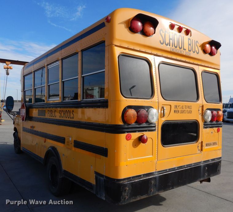image for item GJ9155 2002 Ford E450 school bus