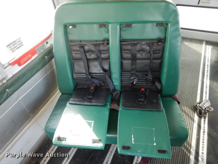 image for item GJ9155 2002 Ford E450 school bus