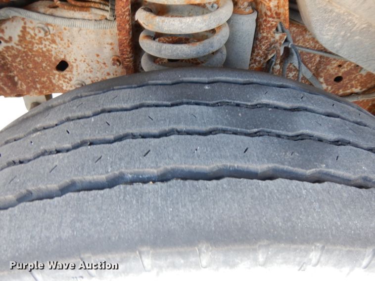 image for item GJ9155 2002 Ford E450 school bus