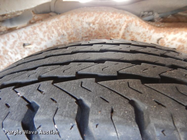 image for item GJ9155 2002 Ford E450 school bus