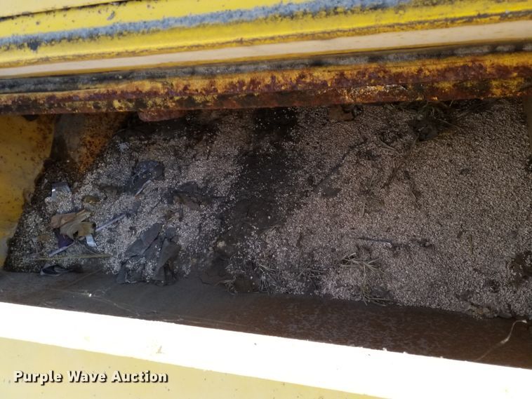 image for item GJ9178 1980 Power Boss SW88 sweeper