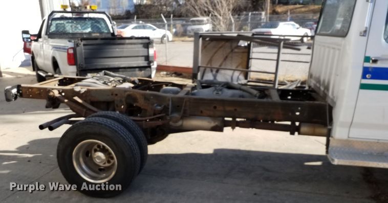 image for item GJ9179 1996 Ford F450 Super Duty truck cab and chassis