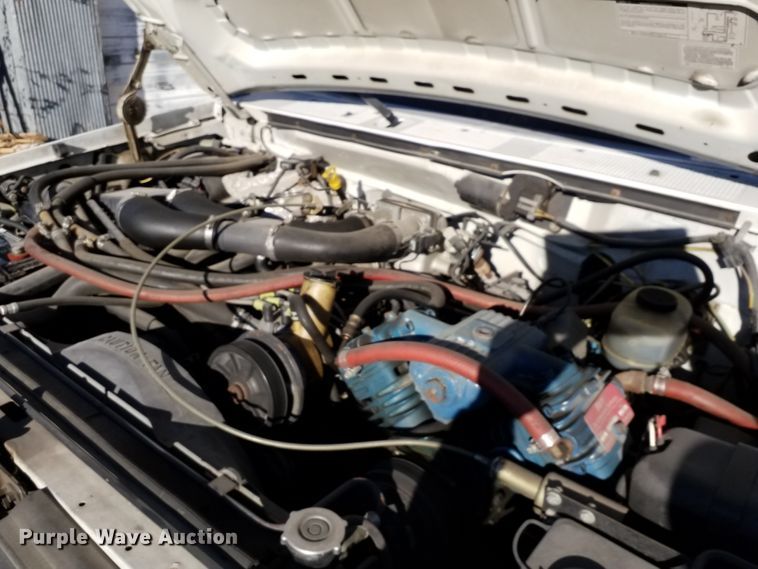 image for item GJ9179 1996 Ford F450 Super Duty truck cab and chassis