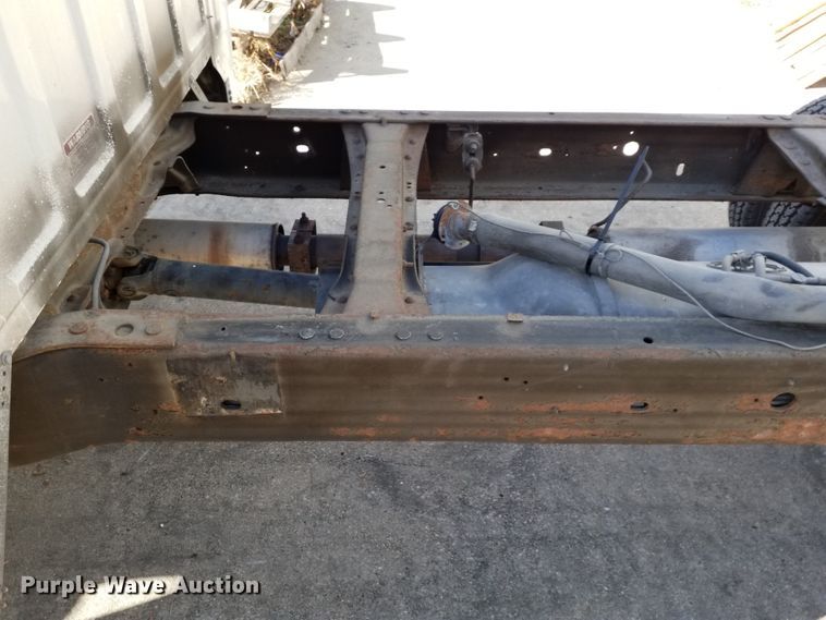 image for item GJ9179 1996 Ford F450 Super Duty truck cab and chassis