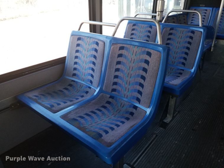 image for item GJ9180 2001 Gillig transit bus