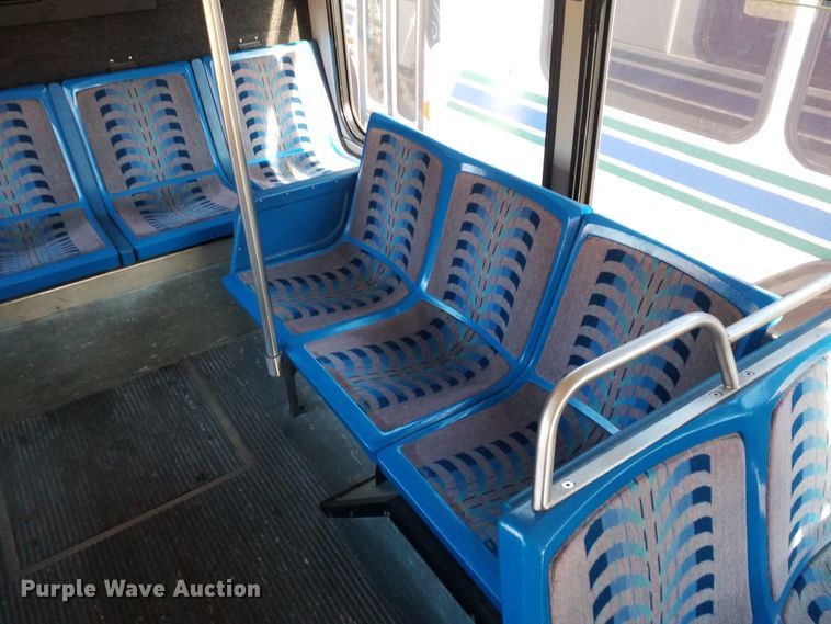 image for item GJ9180 2001 Gillig transit bus