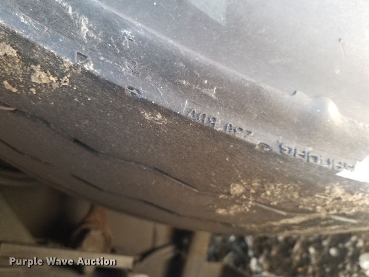 image for item GJ9180 2001 Gillig transit bus