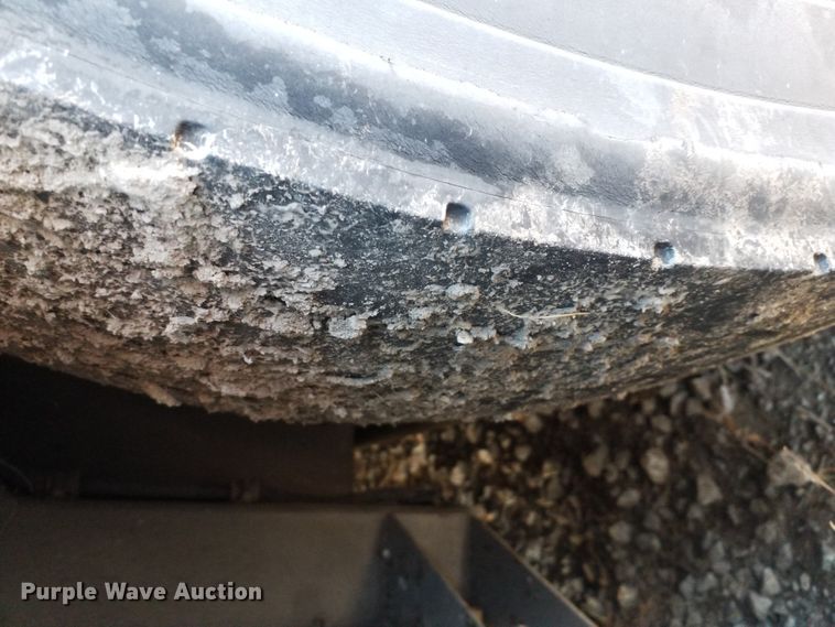 image for item GJ9180 2001 Gillig transit bus