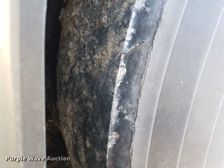 image for item GJ9180 2001 Gillig transit bus