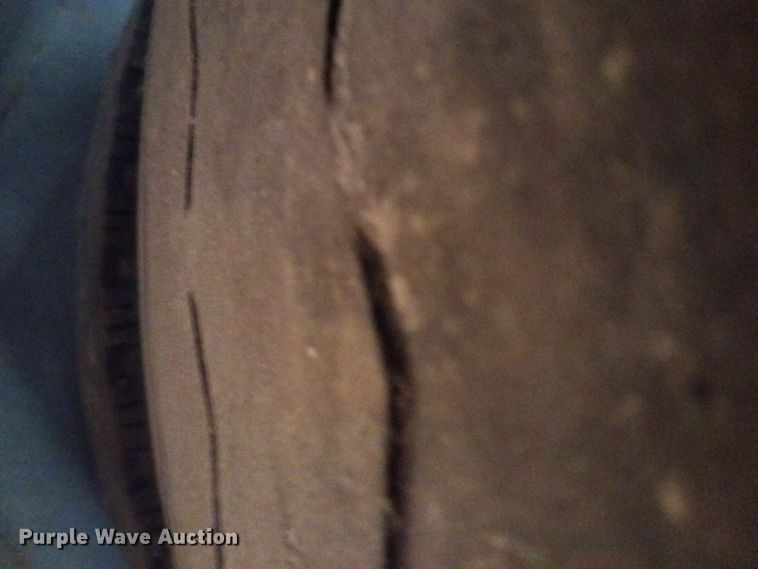 image for item GJ9180 2001 Gillig transit bus