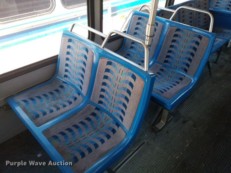 image for item GJ9182 2001 Gillig transit bus