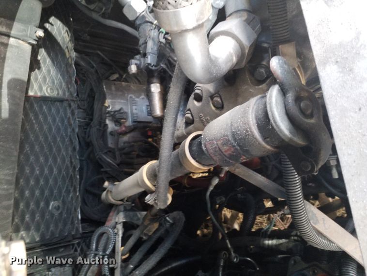 image for item GJ9182 2001 Gillig transit bus