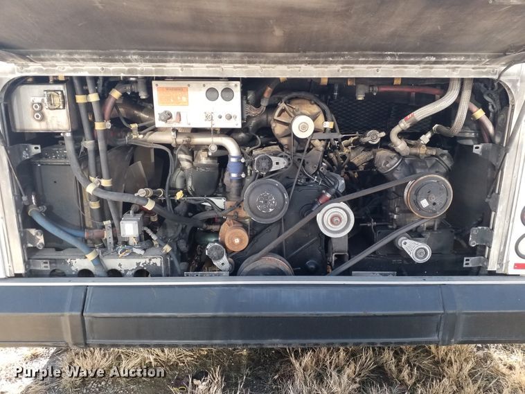 image for item GJ9183 2001 Gillig transit bus