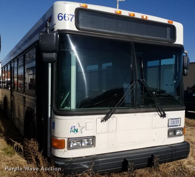 image for item GJ9184 2001 Gillig transit bus