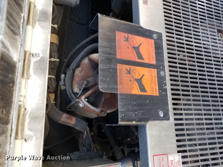 image for item GJ9184 2001 Gillig transit bus