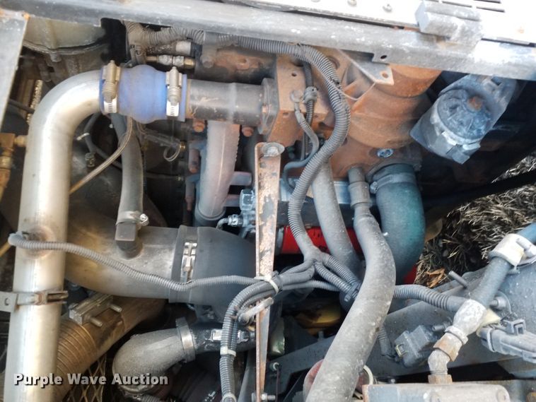 image for item GJ9184 2001 Gillig transit bus