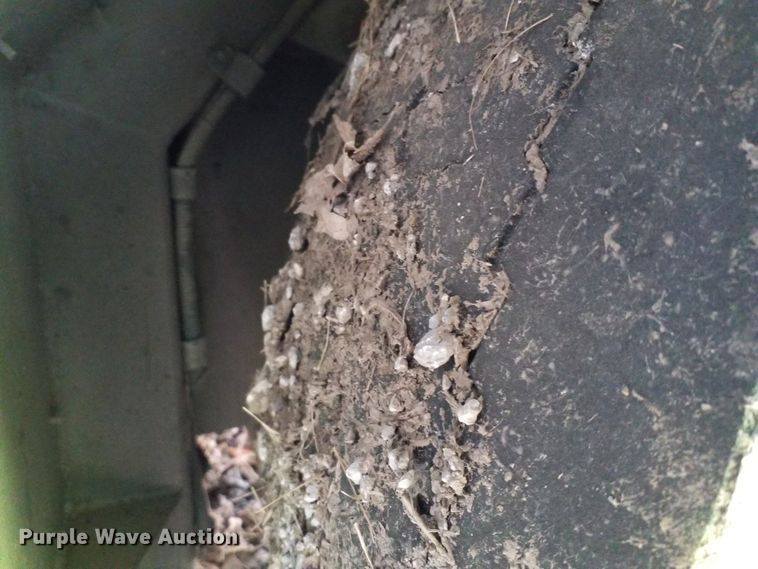 image for item GJ9184 2001 Gillig transit bus