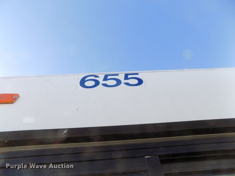 image for item GJ9185 2001 Gillig transit bus